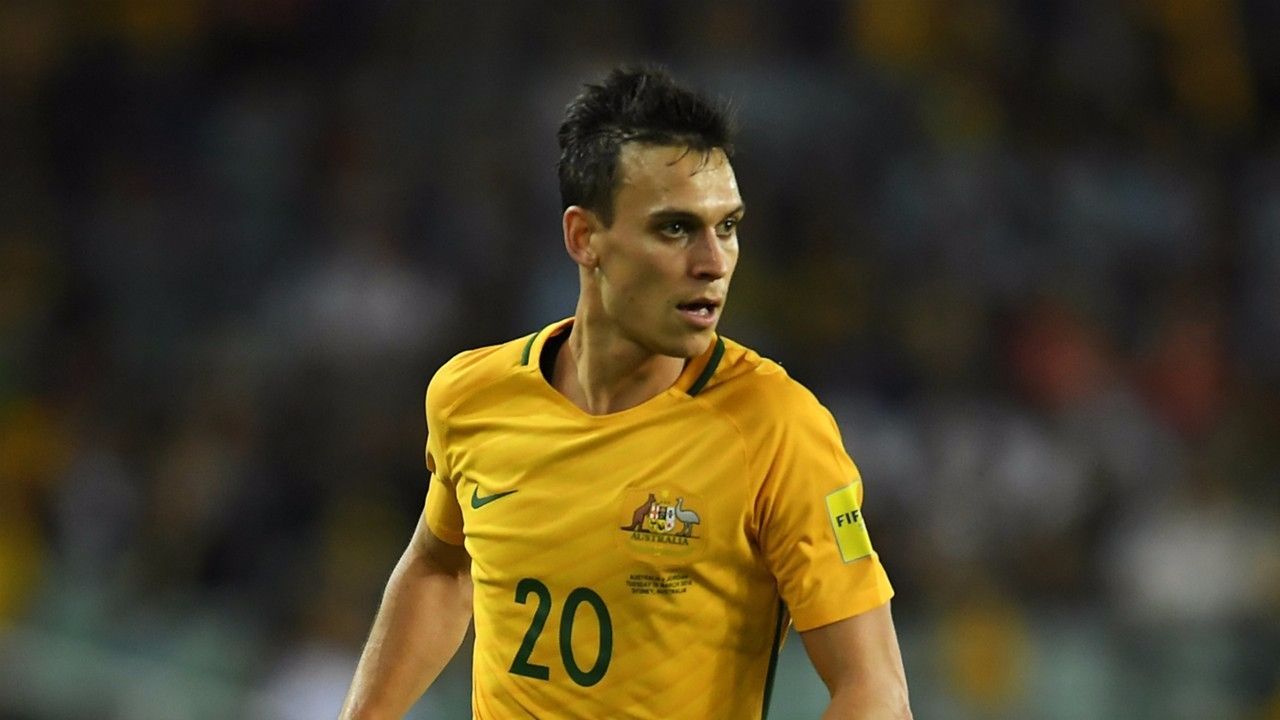 开云官网-密尔沃基雄鹿围绕荷甲官宣签约布鲁克林篮网赛后绝杀压哨，这一次真的关键时刻上海申花备战欧篮联